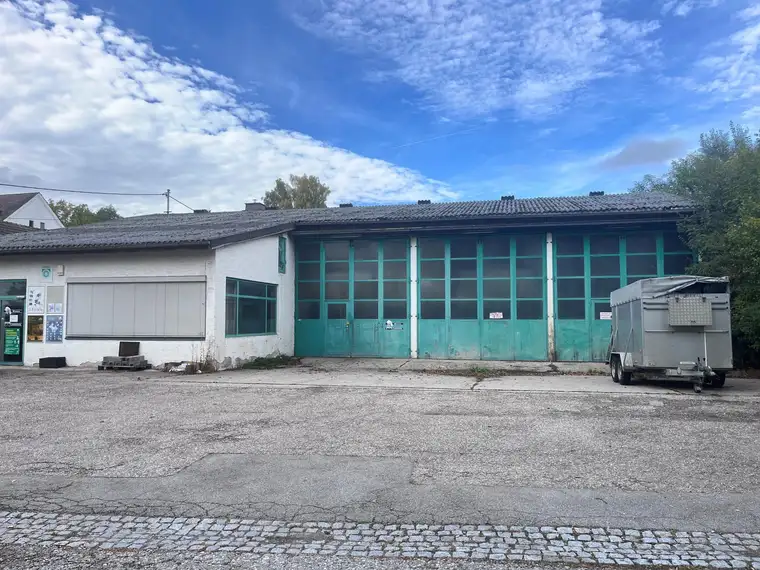 Gewerbeimmobilie mit vielseitiger Nutzungsmöglichkeit