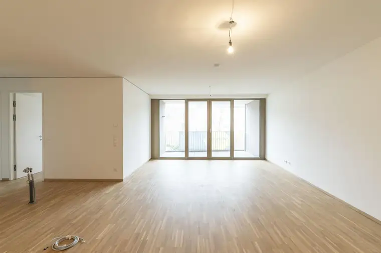 Großzügige, zentrale Wohnung - bezugsfertig