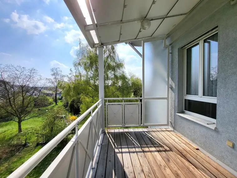 4-Raum-Whg. + Balkon + TG-Platz in bester Lage!