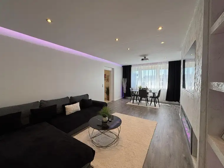 Familienhit: 4 Zimmer Wohnung-saniert-modern-sehr gepflegt