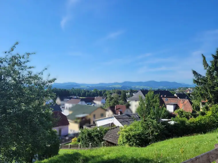 Baugrundstück mit toller Aussicht im Zentrum - Wertanlage