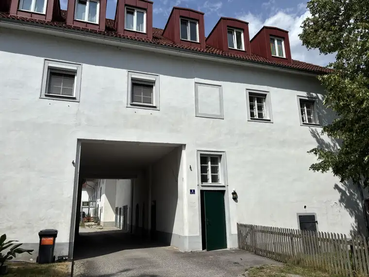 Charmante Mietwohnung in historischem Gebäude