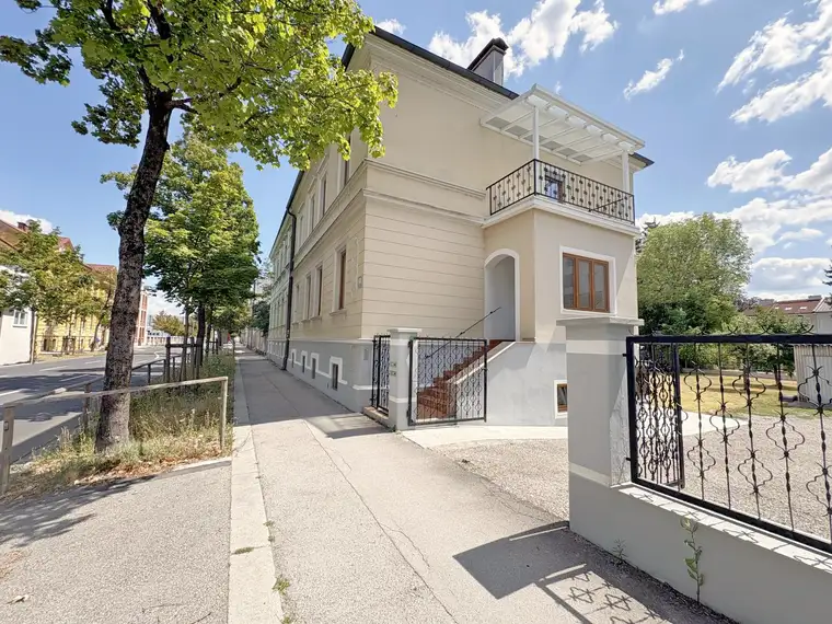 Wo Qualität ein Zuhause hat - stilvolles Stadthaus in Wels