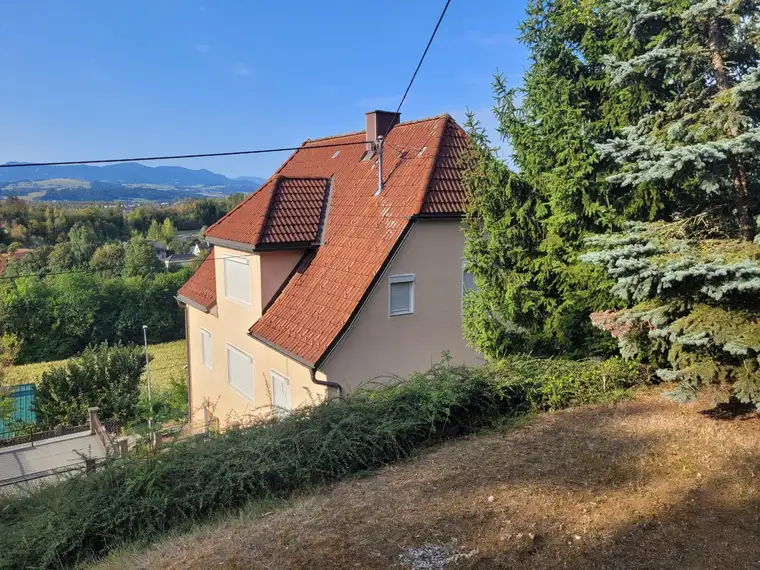 Schmuckstück in Aussichtslage