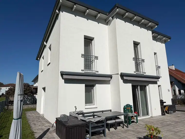 Modernes Einfamilienhaus - Garten - gute Lage