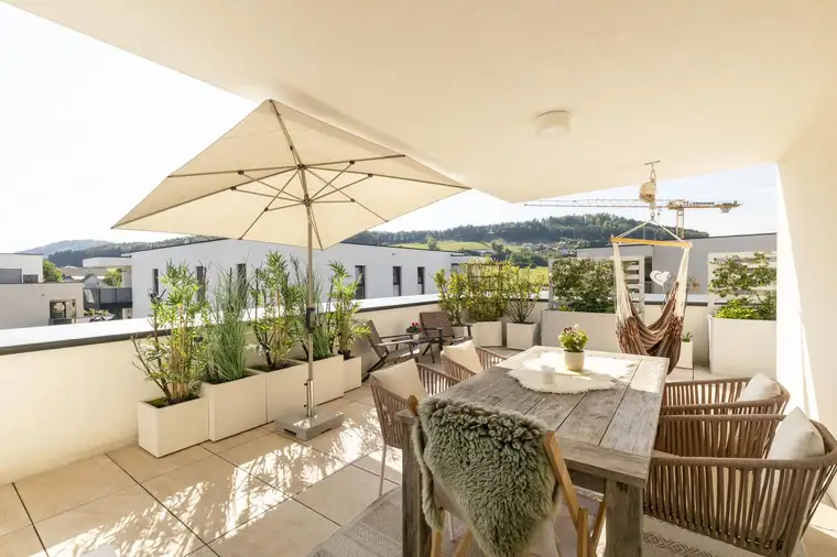 Wohnen über den Dächern – Penthouse mit rund 88 m² Terrasse