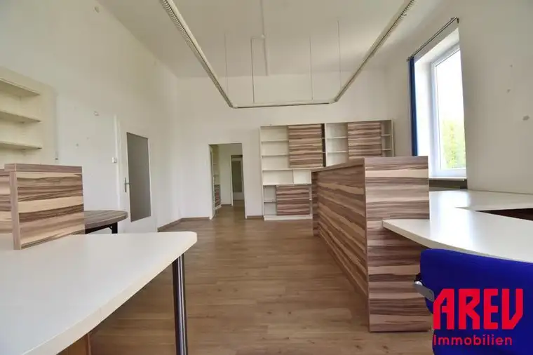 ! ARBEITEN AM EUROPAPLATZ IN TOPLAGE - A09+A09A!