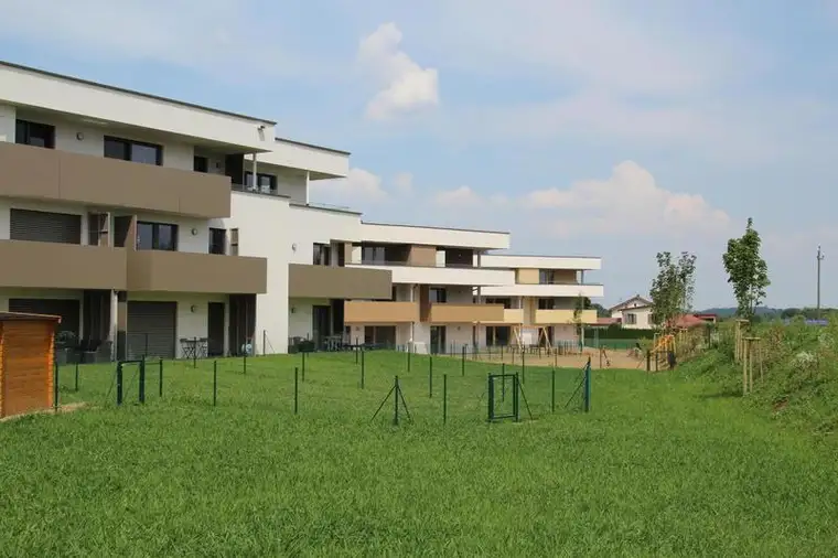 hochwertige 2-Zimmer Mietwohnung mit Balkon