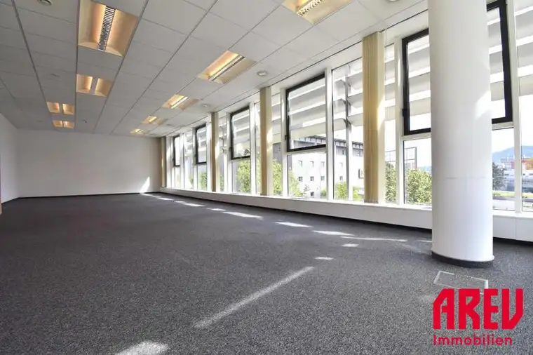  PERFEKTE BÜROFLÄCHE IN BESTER LAGE IN DER BLUMAUERSTRASSE