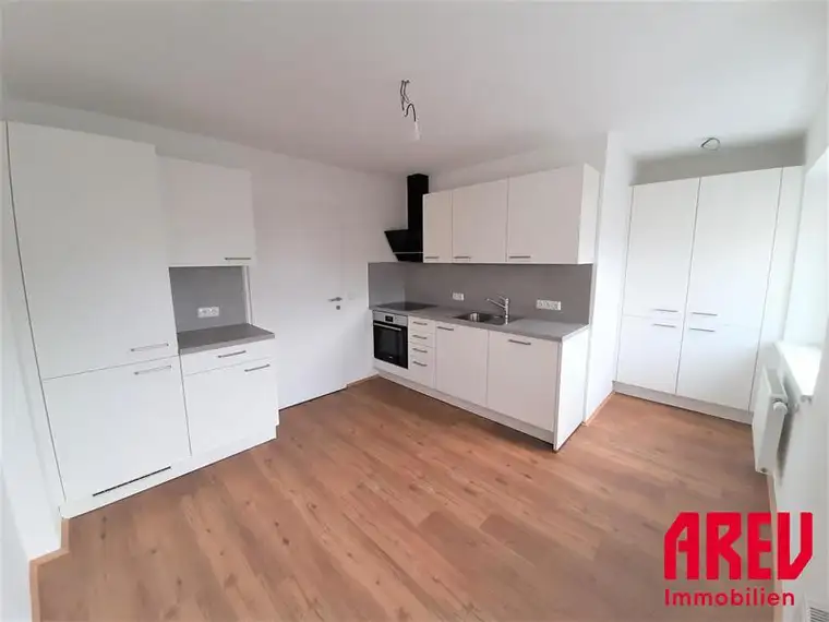  WG-TAUGLICHE WOHNUNG IN URFAHR MIT TOLLER RAUMAUFTEILUNG - TOP 10 