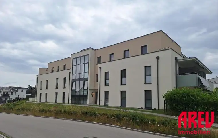Schöne Familienwohnung mit 2 Ki-Zi