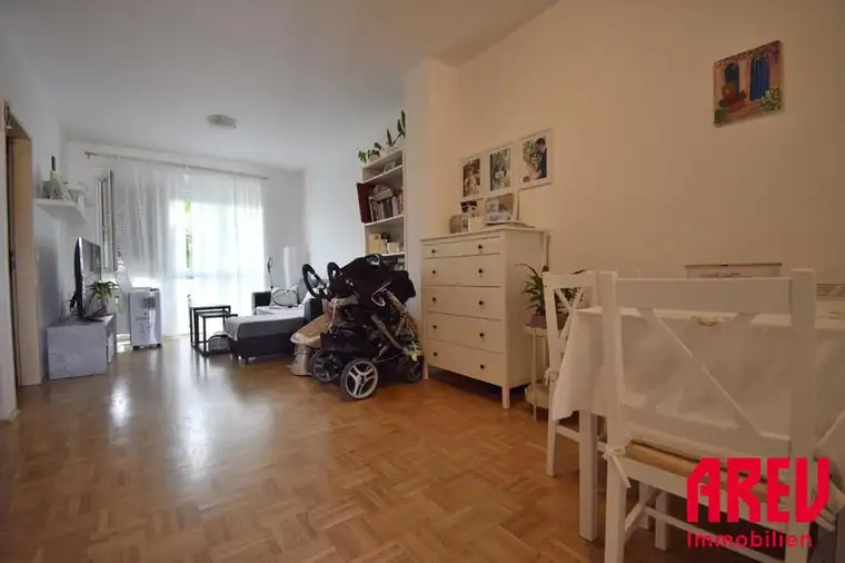 IHR NEUES ZUHAUSE MIT BALKON - 2 ZIMMER ZUM WOHLFÜHLEN