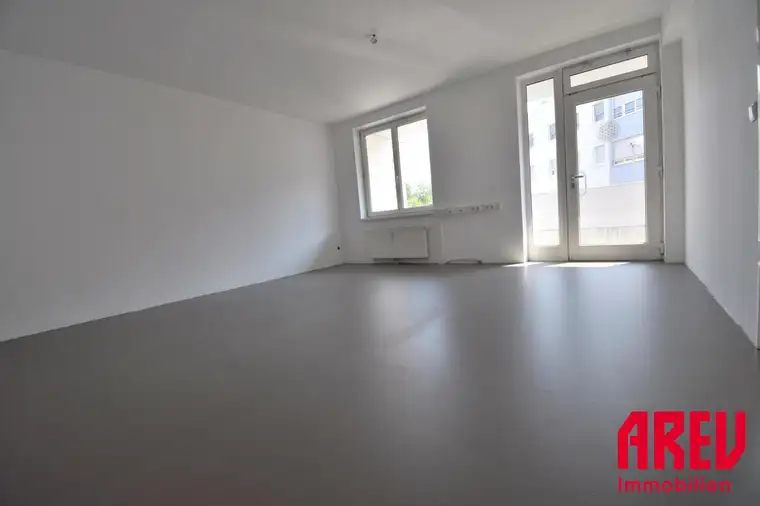 ARBEITEN IN EBELSBERG - AUSGEZEICHNETES 3 ZIMMER BÜRO - 1.ST - BT02