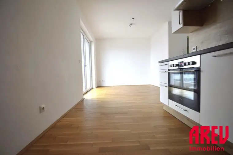 LICHTDURCHFLUTETE 1 ZIMMERWOHNUNG MIT BALKON - TOP 4.2