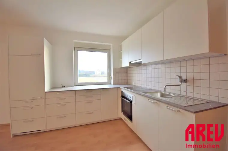 GEMÜTLICHE 3 ZIMMER WOHNUNG IN LINZ