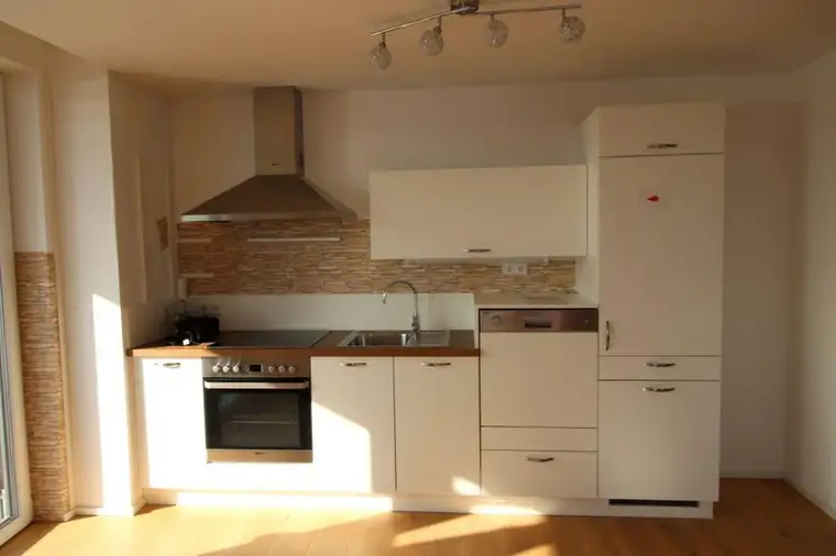Tolle 2 Zimmerwohnung mit TERRASSE und GARTENANTEIL im Grünen