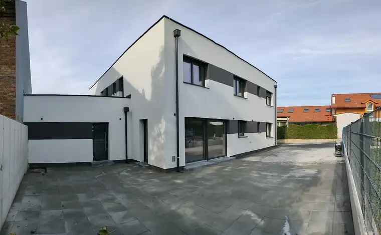 Moderne Doppelhaushälfte mit Terrasse und Garten - Schlüsselfertig!