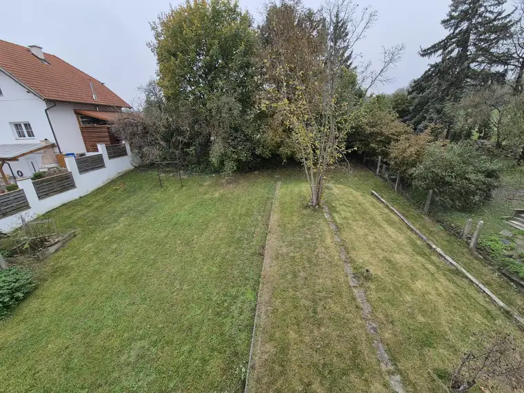 Einfamilienhaus in Göllersdorf mit großem Grundstück und viel Potenzial!