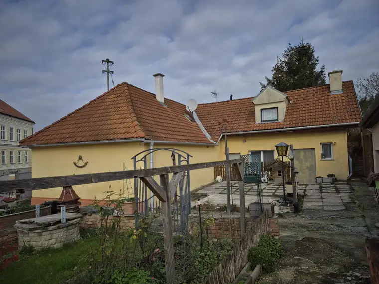 Gemütliches Landhaus mit viel Potenzial