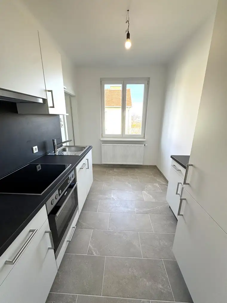 Wunderschöne, kernsanierte Pärchen Wohnung im 2.Stock!