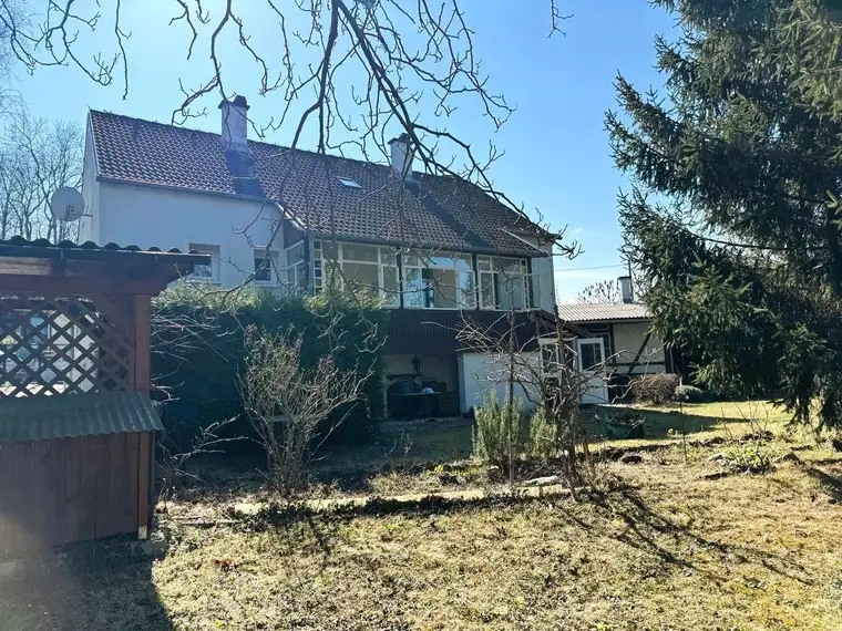 Kleine Villa mit Charme!