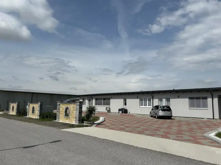 Modernes Gewerbeobjekt im Wirtschaftspark Mistelbach/Hobersdorf zu Mieten/Kaufoption