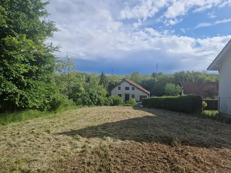 BAUEN UND WOHNEN MIT AUS- UND FERNBLICK DIREKT AN FELDER ANGRENZEND IN AUSGEZEICHNETER WOHNLAGE IM NAHBEREICH VON WIEN UND KORNEUBURG