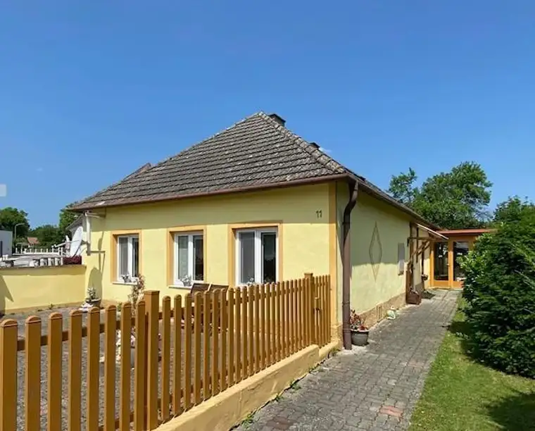 Älteres Einfamilienhaus nahe dem Ortszentrum