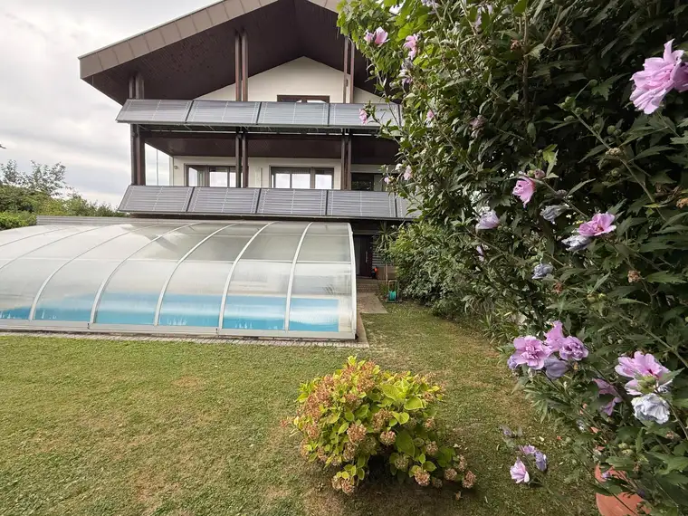 Mondänes Einfamilienhaus inmitten von Pöchlarn - Pool, Garten &amp; Wellness inklusive!