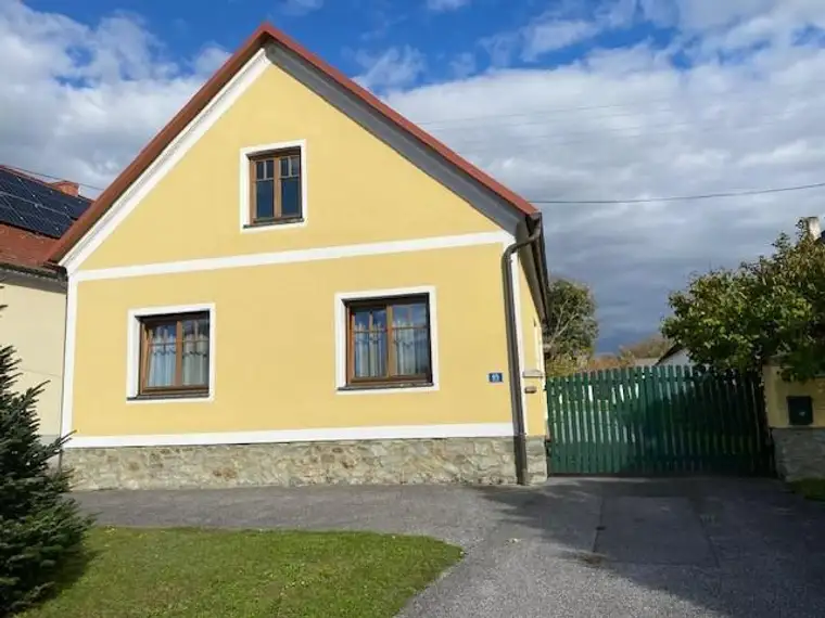 Gepflegtes Haus mit Nebengebäude, Stadl, Garten &amp; Ackerfläche im Südburgenland!