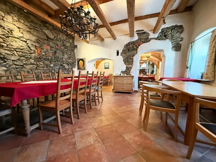 Gasthaus / Weinstube "WEINECK" im Yspertal zu erwerben!