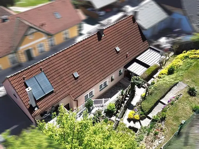 Liebenswertes Haus inmitten der Wachau in Willendorf!