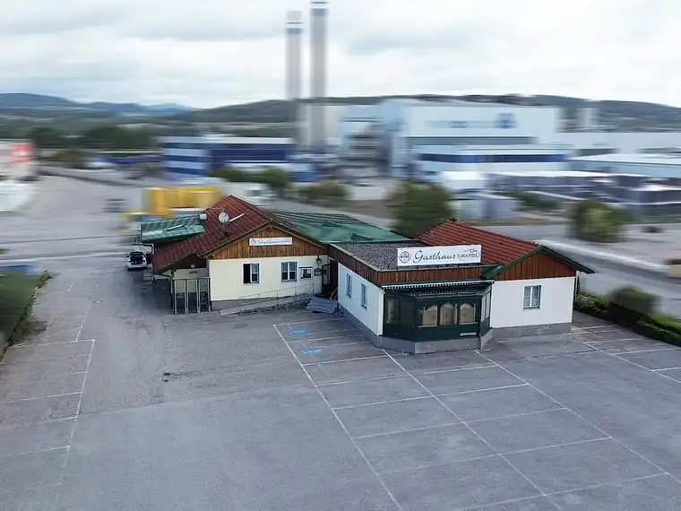 Gasthaus und Motel samt tausenden QM Grundstück inmitten von Pöchlarn