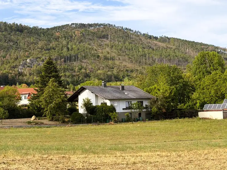 Sofort einziehen! 3-Zimmer-Bungalow mit Garten, Garage! Vollunterkellert!