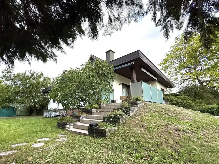 Bungalow mit mehr als 2.000 qm Garten &amp; Pool inmitten von Erlauf!