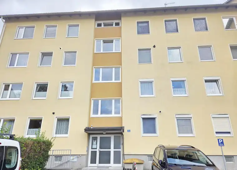 Eigentumswohnung mit Autoabstellplatz