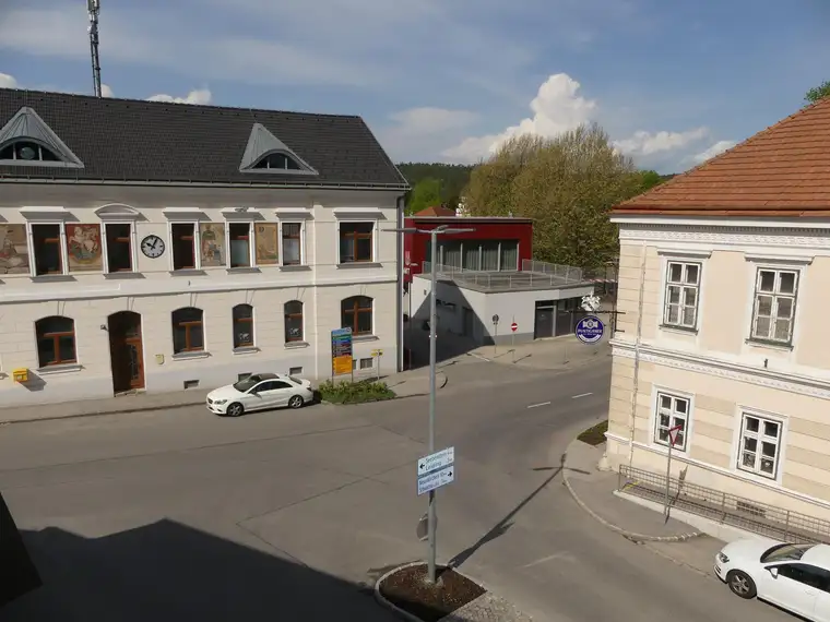 SONNIGE 3-ZIMMER WOHNUNG DIREKT IM ZENTRUM!