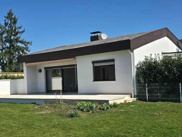 SOFORT BEZIEHBARER BUNGALOW MIT GROSSEM GARTEN FÜR GARTENLIEBHABER!