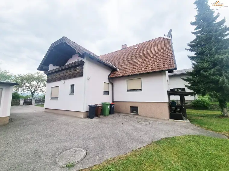 Zweifamilienhaus in Neunkirchen Streulage zu verkaufen