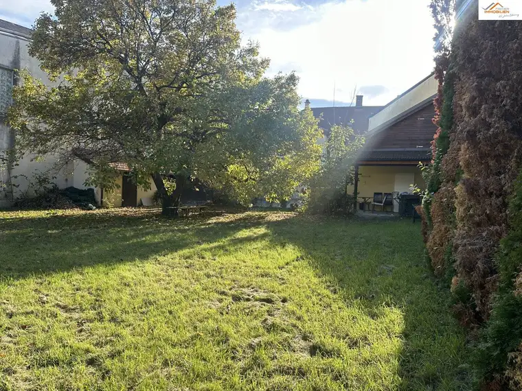 Rendite-Immobilie mit vielseitigem Entwicklungspotenzial in zentraler Lage von Neunkirchen!