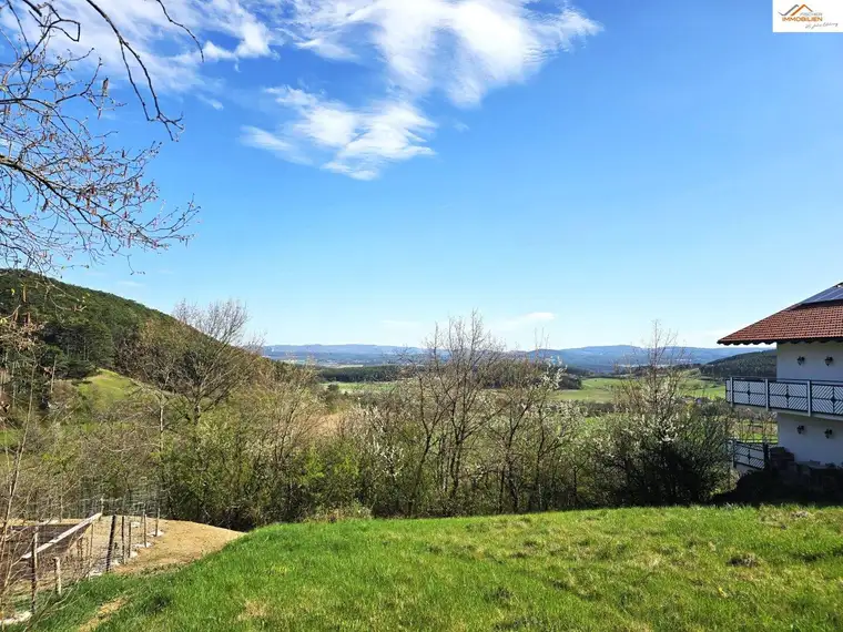 Baugrundstück mit unverbaubarer Aussicht!