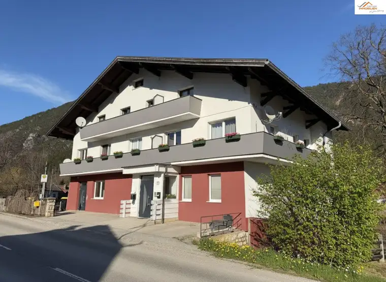 Attraktives Anlageobjekt in Puchberg am Schneeberg – Zinshaus mit 10 Wohneinheiten