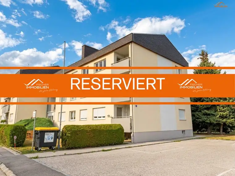 Großzügige 4 Zimmer Mietwohnung mit Loggia und eigenem Stellplatz
