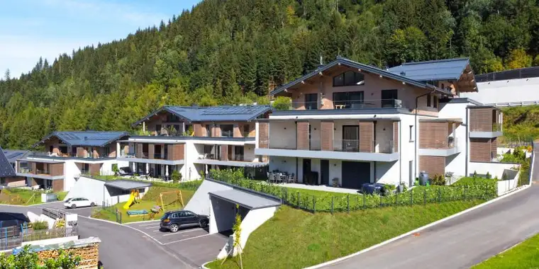 Tiefgaragenplätze und Freistellplätze zu vermieten/verkaufen - BV Living Space Flachau