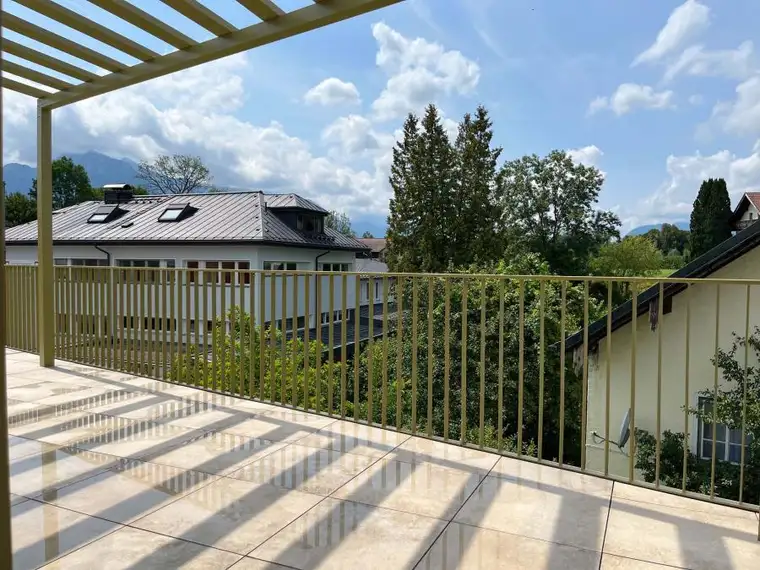 Nonntal - Erstbezug: Premium-Penthouse-Maisonette mit großer Dachterrasse und Festungsblick