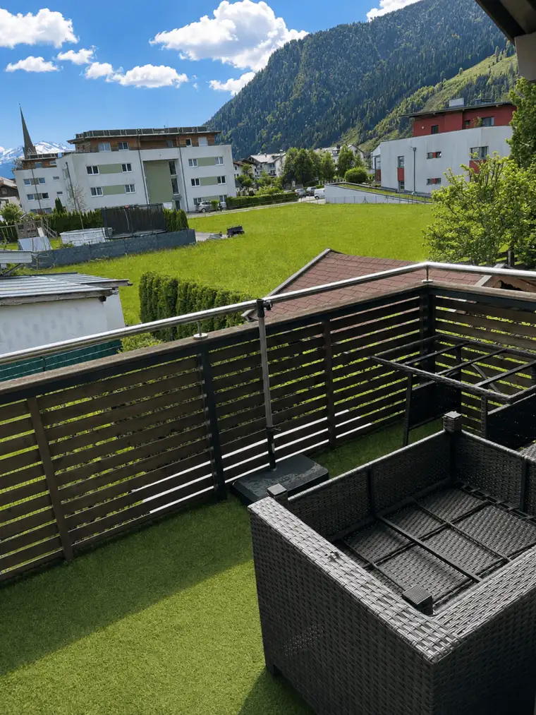 Moderne Garconniere mit Dachgeschoss-Feeling im Zentrum von Maishofen