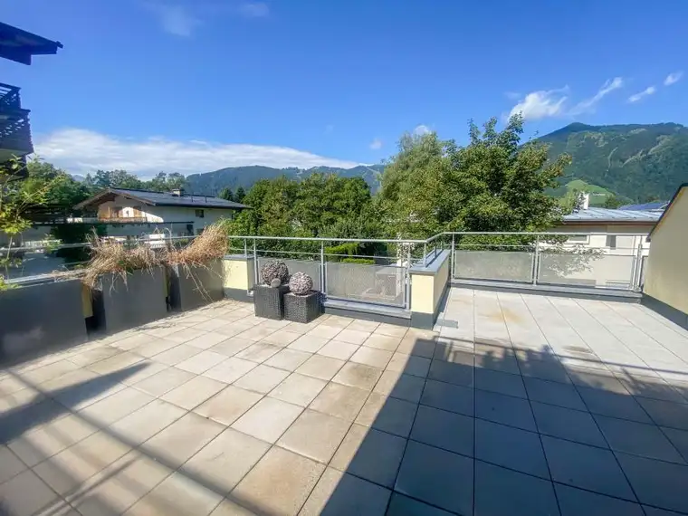 Moderne 2-Zimmer Terrassenwohnung in Seenähe 