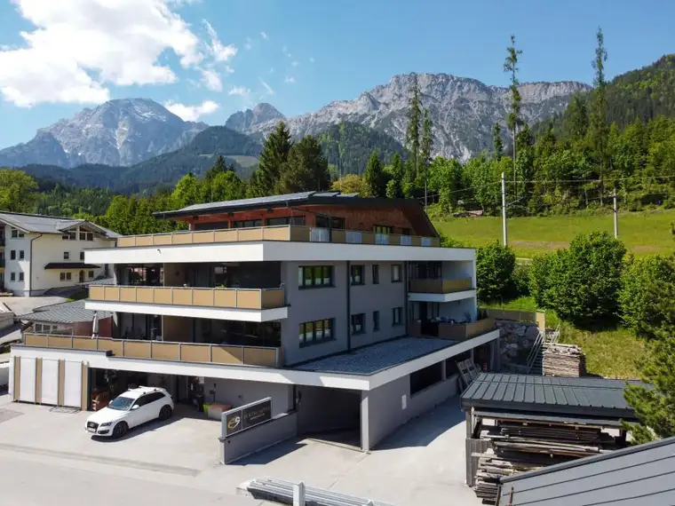 Top Anlageobjekt in Leogang: Vermietetes Mehrfamilienhaus 