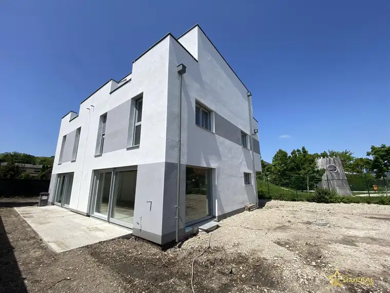NÄHE FONTANA-WOHNPARK! PHÄNOMENALE AUSSTATTUNG!!! Wienerberger Ziegelhaus mit Keller. 1A-Baumeisterqualität.