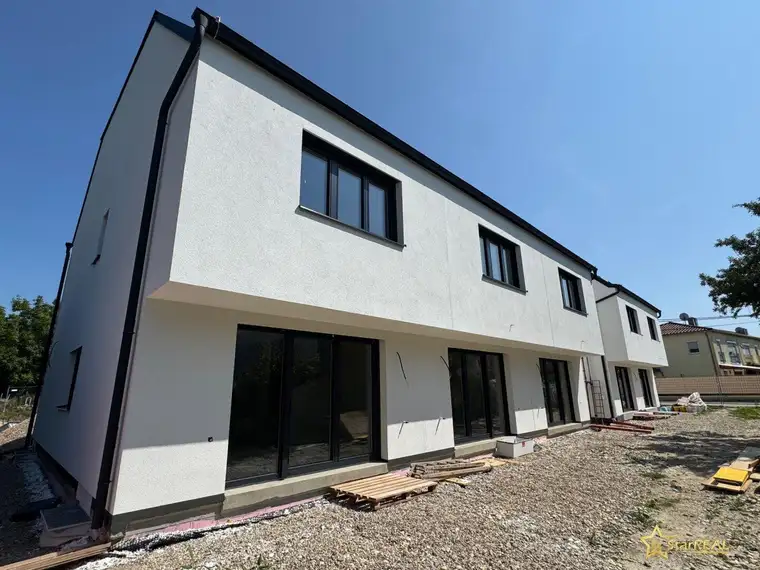 ÜBERGABE IM OKTOBER. LETZTE 2 HÄUSER! ZIEGEL-NEUBAU MIT PV-ANLAGE, KELLER UND TOP- AUSSTATTUNG! PROVISIONSFREI für den Käufer.
